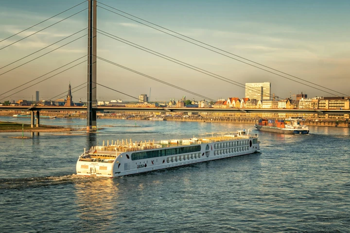 Düsseldorf Uçak Bileti